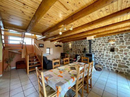 gite La Fermette Valprivas Extérieur photo