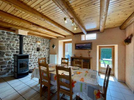 gite La Fermette Valprivas Extérieur photo